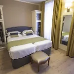 Western Au Trocadéro 3* Parigi