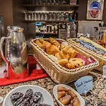 Western Au Trocadéro Hotel 3*