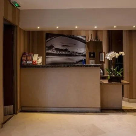 Hotel Western Au Trocadero