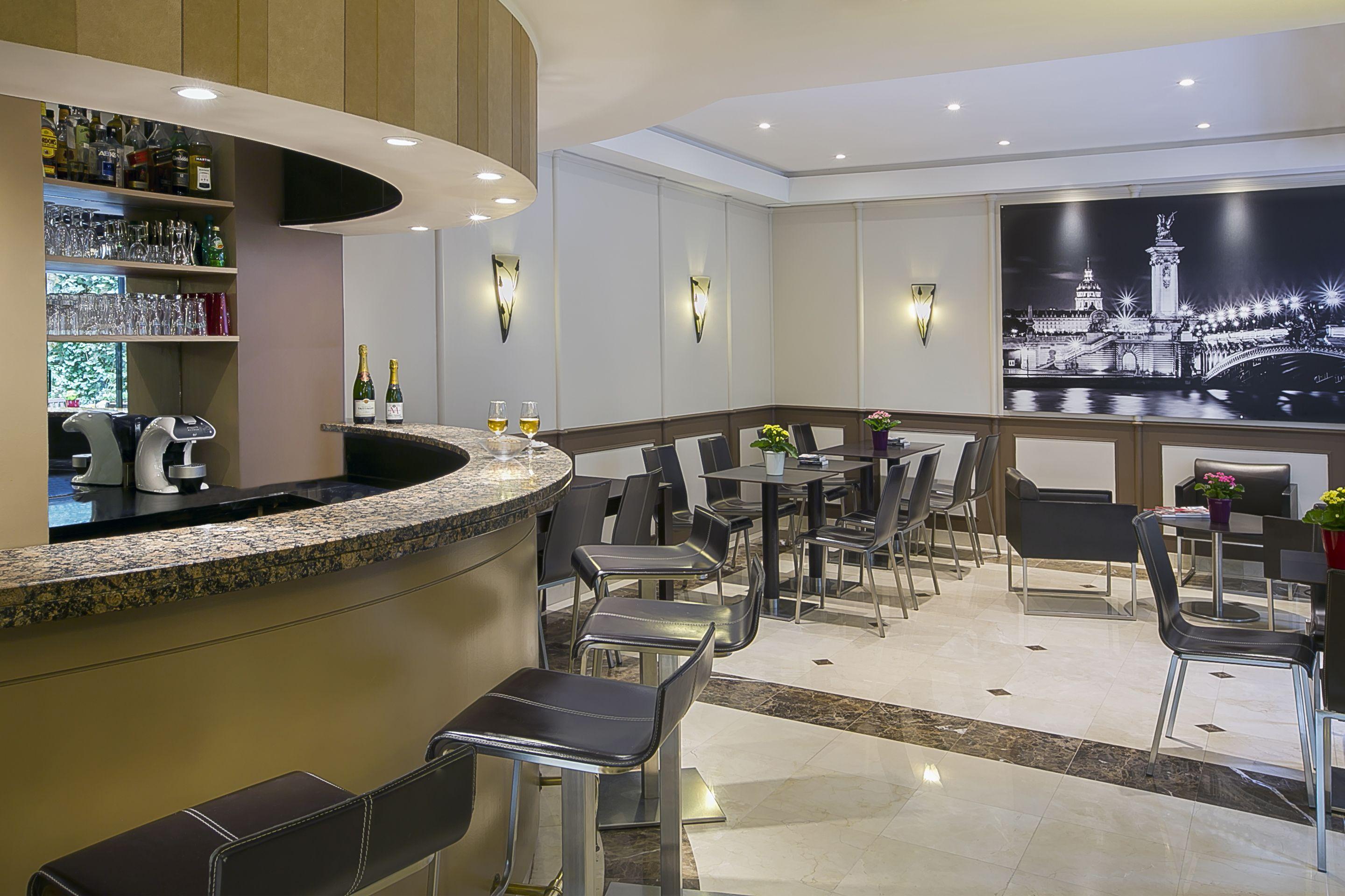 Western Au Trocadero 3*