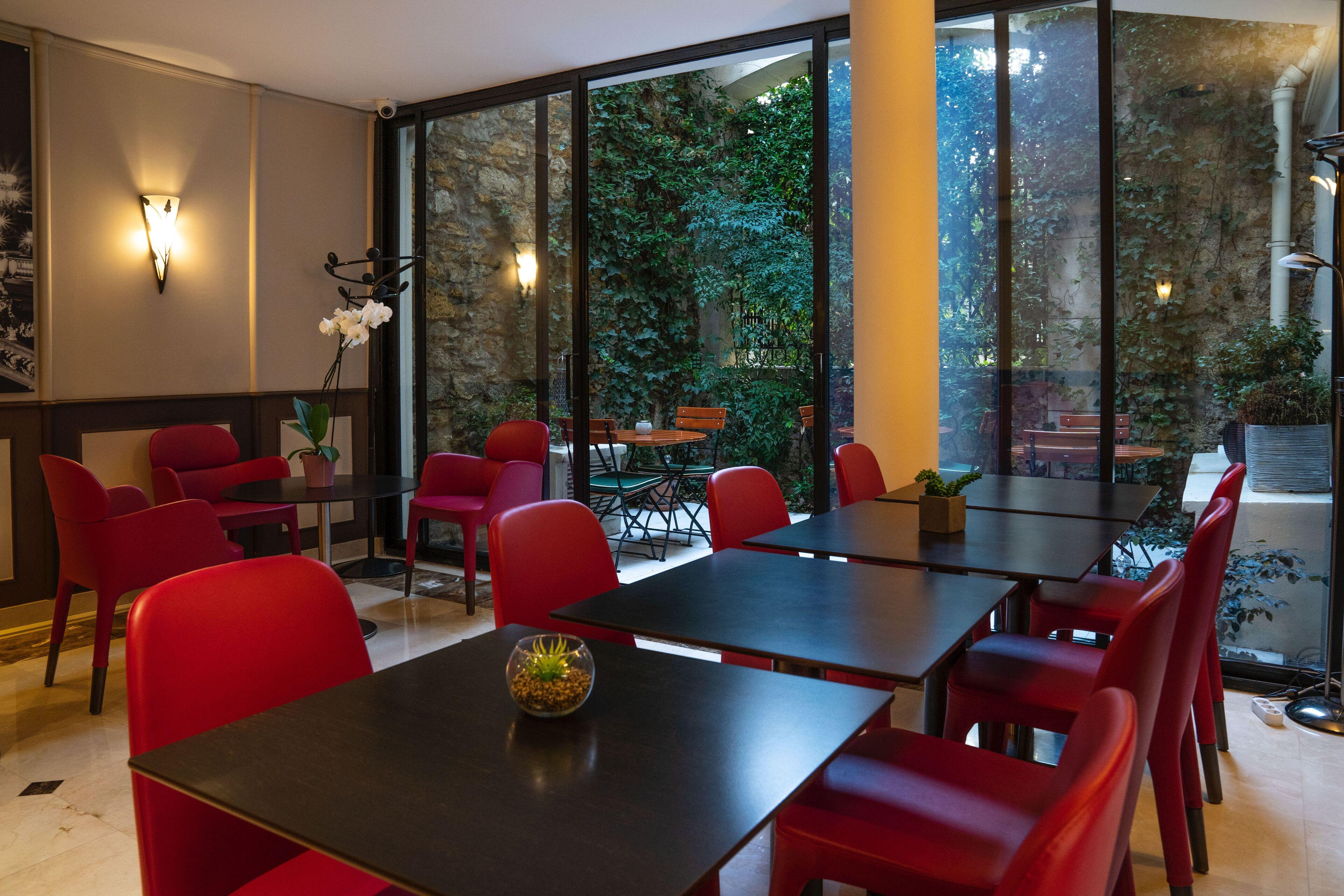 Western Au Trocadéro 3*