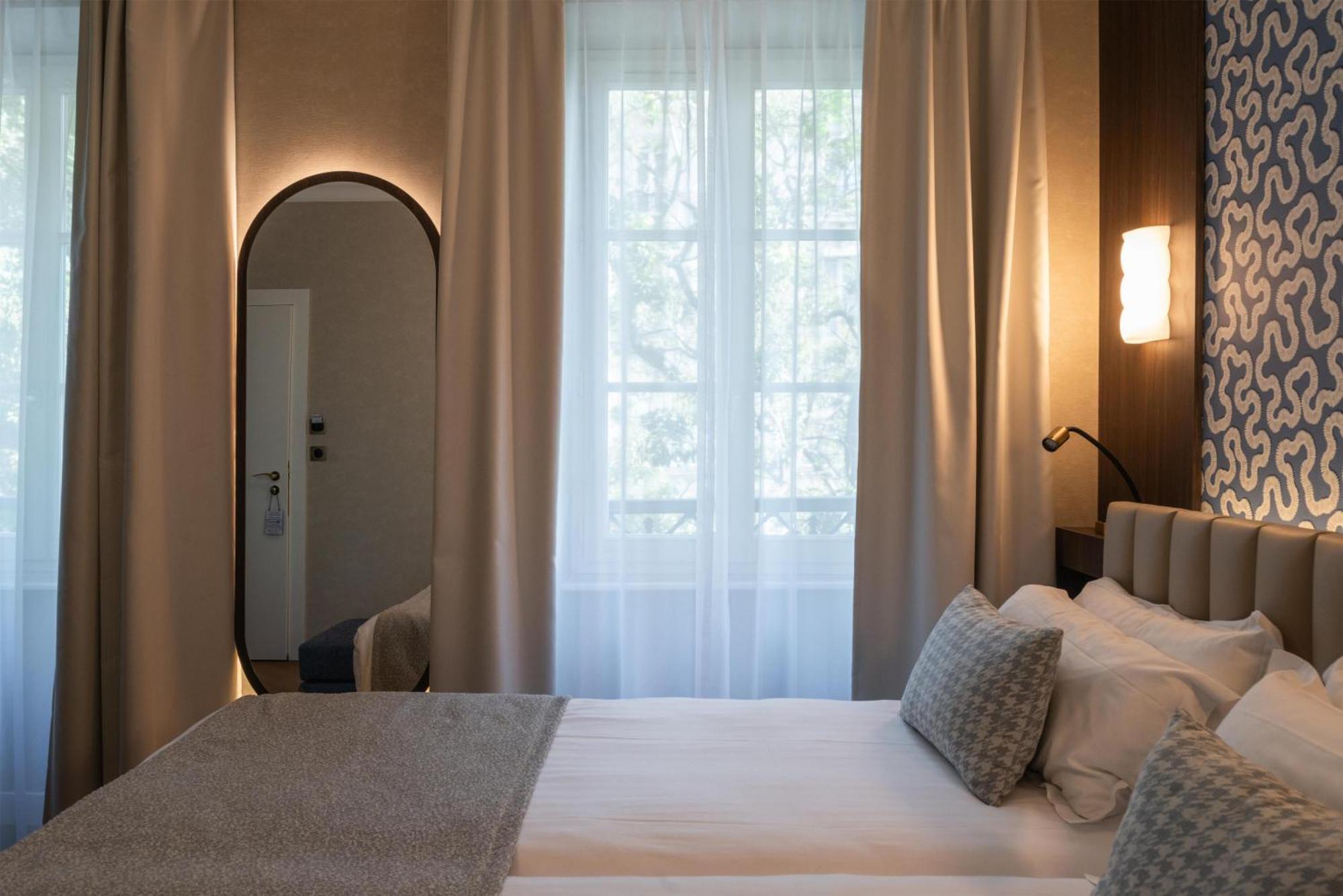 Western Au Trocadéro Hotel 3*