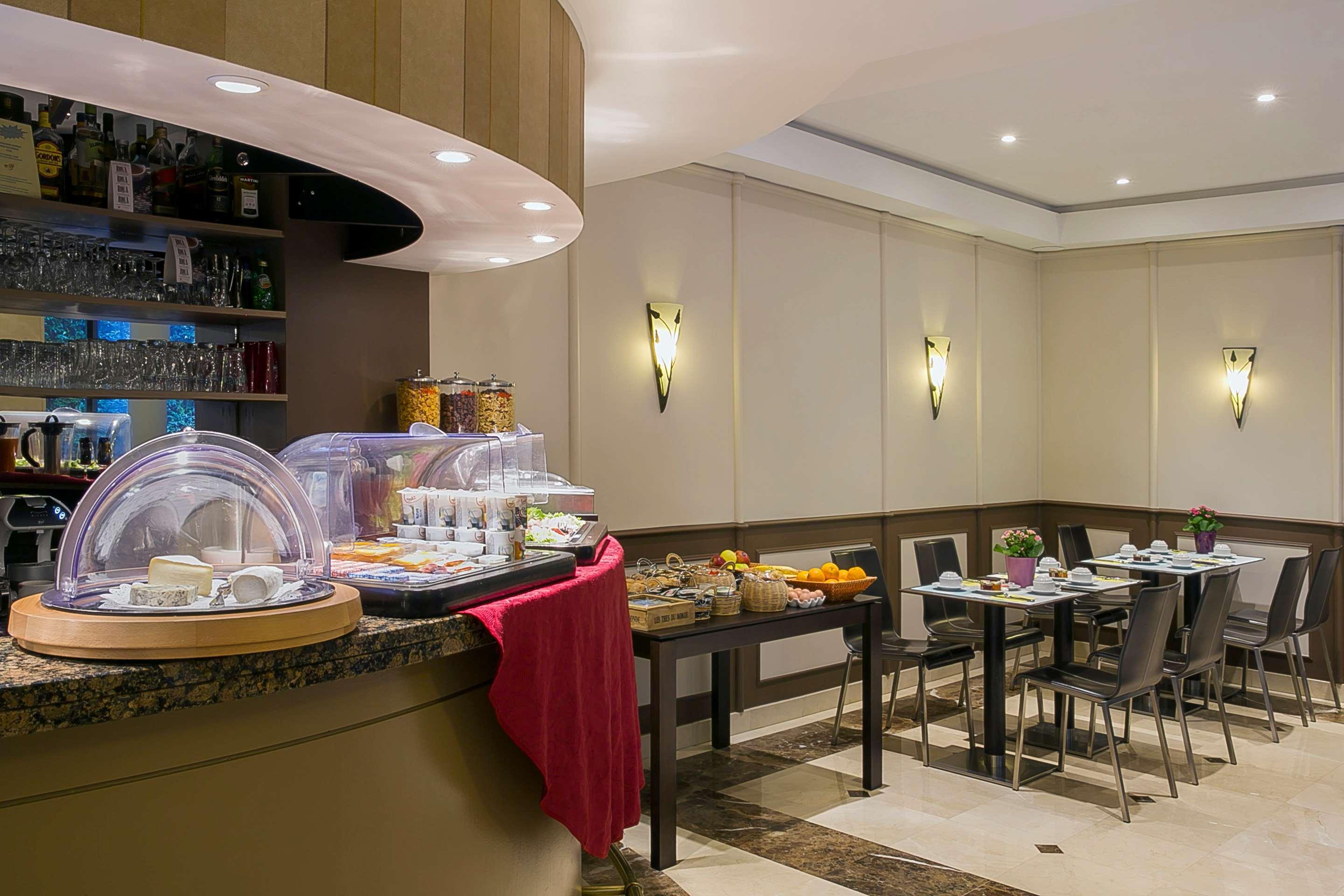 Western Au Trocadéro 3*