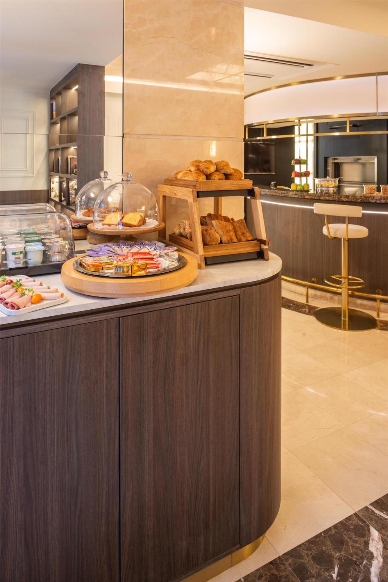 Western Au Trocadéro Hotel 3*